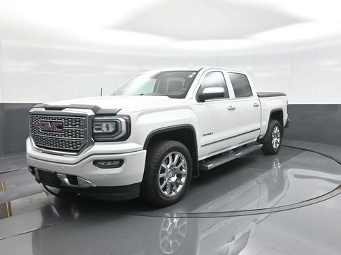 Used 2016 GMC Sierra 1500 Denali w/ Enhanced Driver Alert Package AWD/4WD image 3