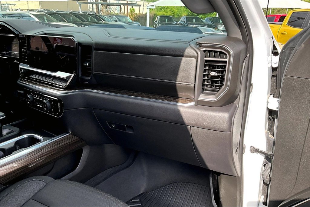Used 2024 Chevrolet Silverado 1500 LT Trail Boss w/ Protection Package AWD/4WD image 22