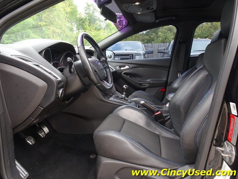 Used 2017 Ford Focus RS AWD/4WD image 13