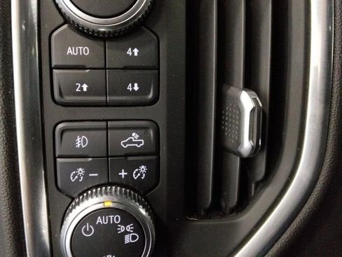 Used 2022 GMC Sierra 1500 Elevation w/ X31 Off-Road Package image 17