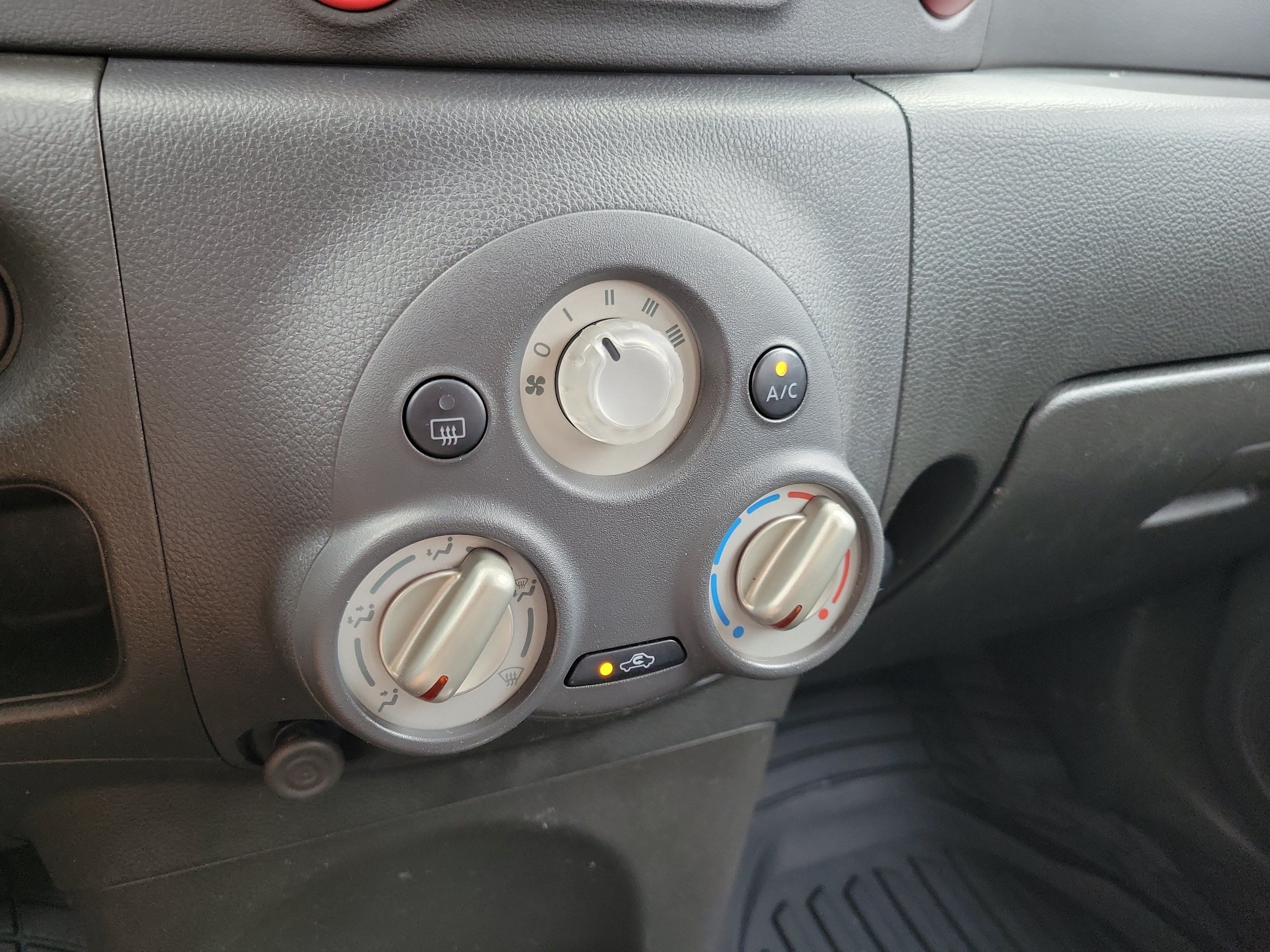 Used 2009 Nissan Cube 1.8 S w/ Ginormous Pkg FWD image 28