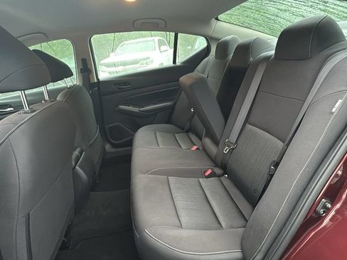 Used 2025 Nissan Altima 2.5 SV FWD image 23