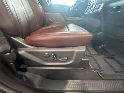 Used 2024 Ford Expedition Limited image 23