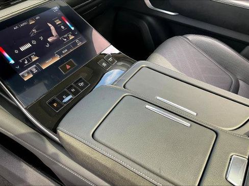 Certified 2025 INFINITI QX80 Luxe AWD/4WD image 18