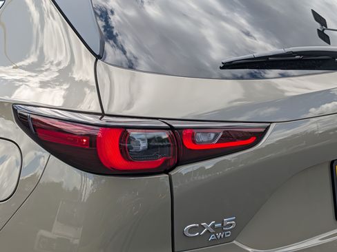 Used 2024 MAZDA CX-5 Carbon Edition AWD/4WD image 17