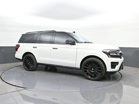 Used 2023 Ford Expedition Limited RWD image 17