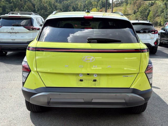 Certified 2024 Hyundai Kona Limited AWD/4WD image 4