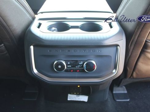 New 2027 Ford Expedition Max King Ranch RWD image 11