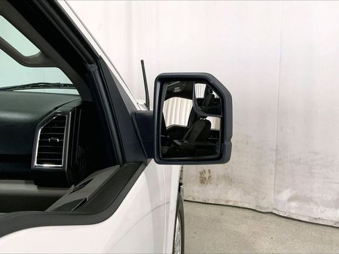 Used 2016 Ford F150 XLT image 11