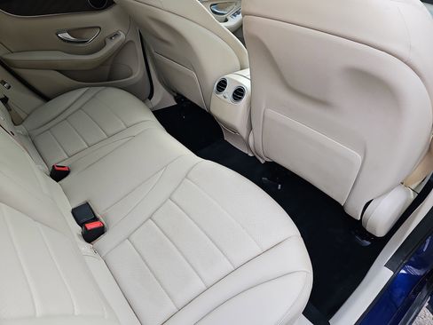 Used 2018 Mercedes-Benz GLC 300 image 11