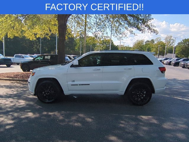 Certified 2018 Jeep Grand Cherokee Altitude AWD/4WD image 2