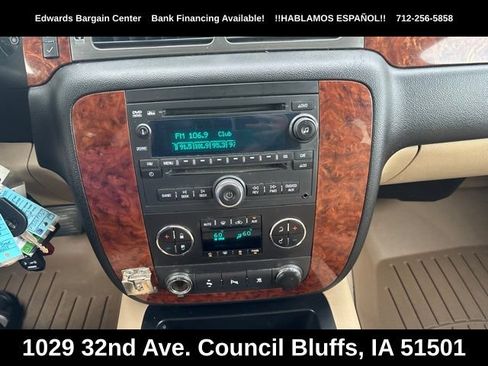 Used 2007 Chevrolet Suburban LT w/ LT Preferred Equipment Group AWD/4WD image 26