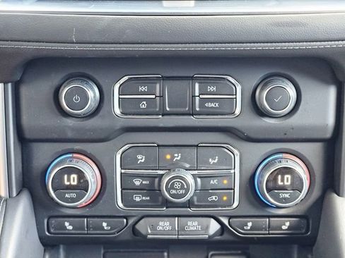 Used 2024 Chevrolet Tahoe LT RWD image 25