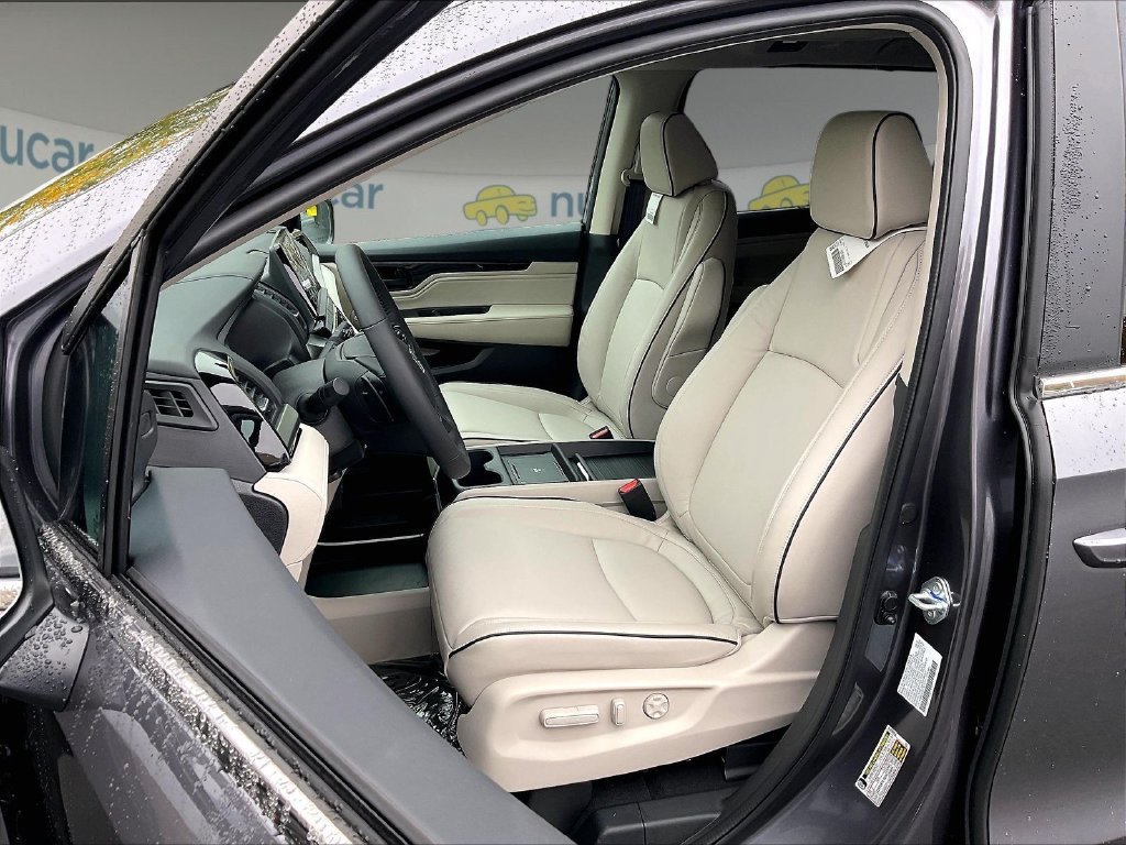 New 2027 Honda Odyssey Touring image 11