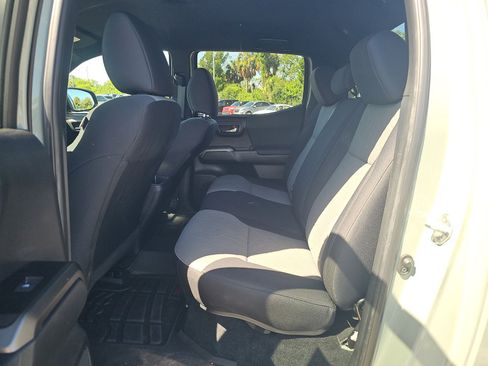 Used 2023 Toyota Tacoma TRD Off-Road AWD/4WD image 9