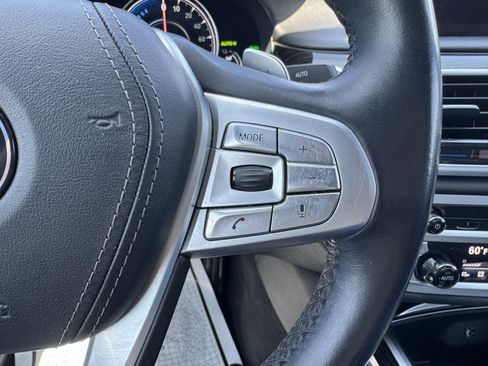 Used 2019 BMW 740e xDrive w/ Executive Package image 10