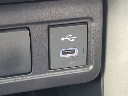 Certified 2025 Toyota Corolla Cross LE image 21