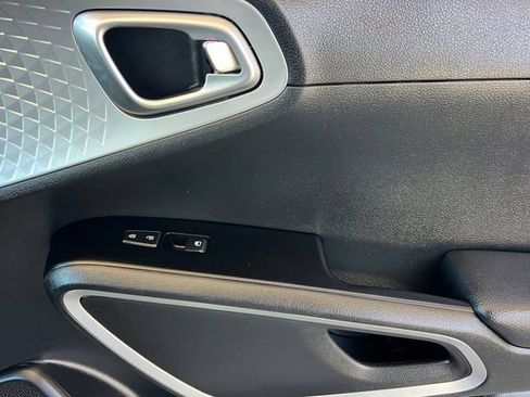Used 2024 Kia Soul LX w/ Option Group 015 FWD image 21