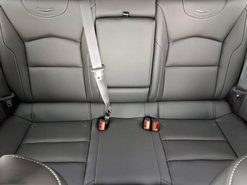 Used 2025 Cadillac XT4 Premium Luxury image 17