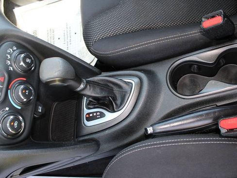 Used 2015 Dodge Dart SXT FWD image 23