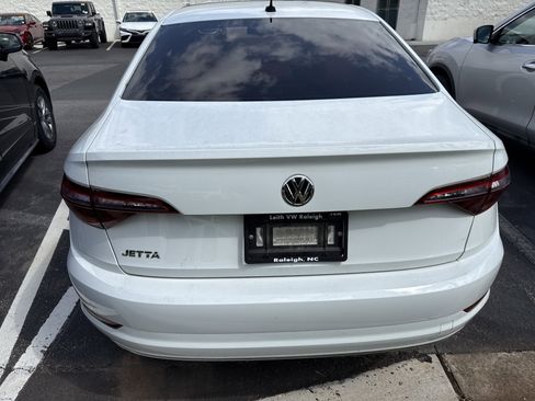 Used 2019 Volkswagen Jetta SE FWD image 7