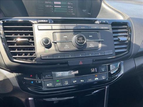 Used 2017 Honda Accord Sport Special Edition image 23