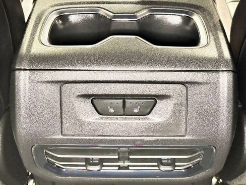 Used 2025 GMC Sierra EV Denali image 37