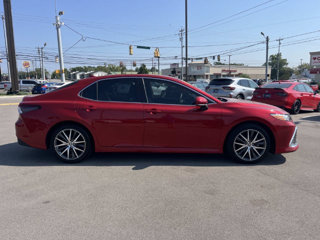 Used 2024 Toyota Camry XLE w/ Cold Weather Package FWD image 6