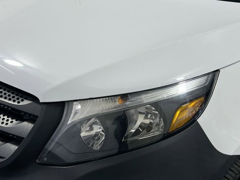 Used 2020 Mercedes-Benz Metris image 11