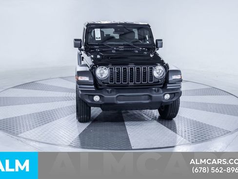 Used 2025 Jeep Wrangler Unlimited Sport AWD/4WD image 14