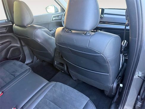 Used 2023 Mitsubishi Outlander ES image 26