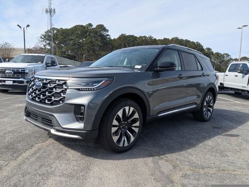New 2026 Ford Explorer Platinum image 8