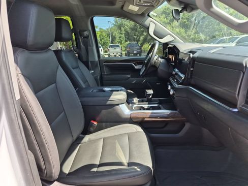 Used 2022 GMC Sierra 1500 Elevation w/ Elevation Premium Package AWD/4WD image 39