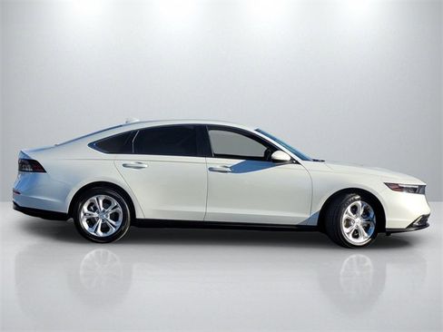 Used 2024 Honda Accord LX image 3