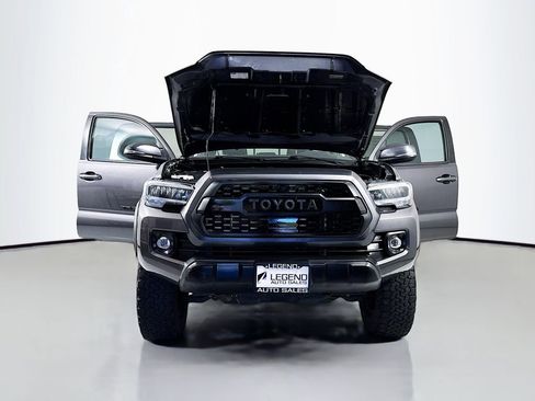 Used 2021 Toyota Tacoma TRD Off-Road w/ TRD Premium Off Road Package AWD/4WD image 23