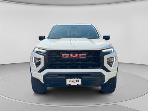 Used 2026 GMC Canyon Elevation w/ Technology Package AWD/4WD image 8