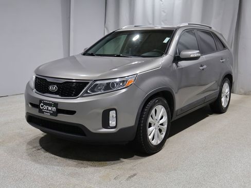 Used 2014 Kia Sorento LX w/ Premium Package image 6