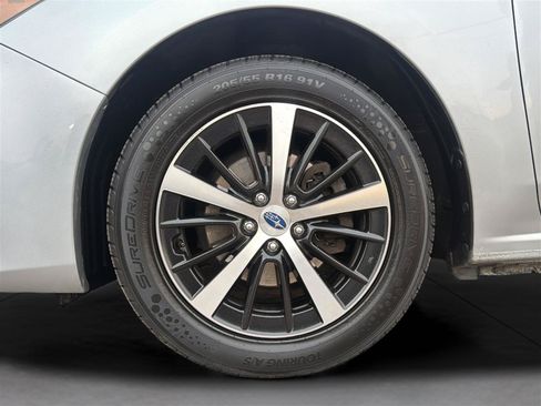Used 2019 Subaru Impreza 2.0i Premium AWD/4WD image 27
