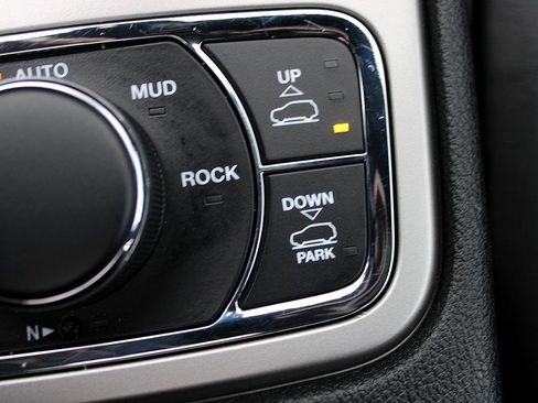 Used 2019 Jeep Grand Cherokee High Altitude image 33