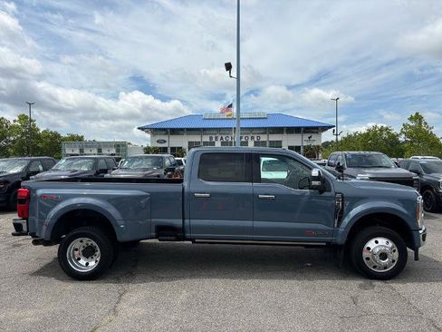 Certified 2023 Ford F450 Lariat w/ Lariat Ultimate Package AWD/4WD image 4