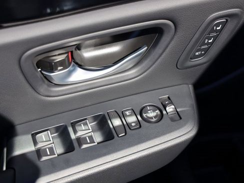 New 2025 Honda Pilot Touring image 17