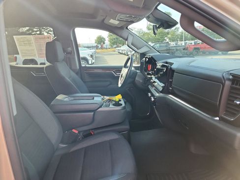 Used 2022 GMC Sierra 1500 Elevation image 8