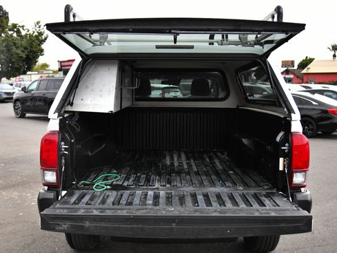 Used 2021 Toyota Tacoma SR RWD image 36