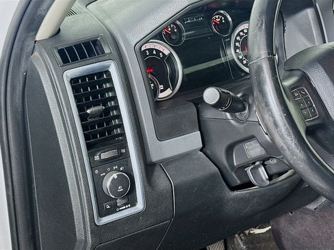 Used 2015 RAM 1500 Lone Star image 16