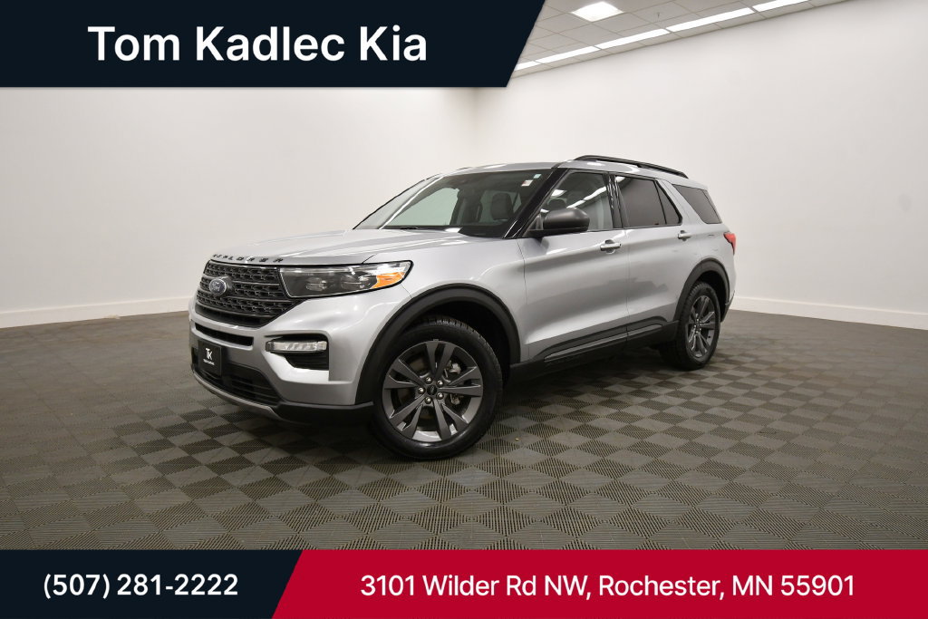 Used 2021 Ford Explorer XLT w/ Equipment Group 202A AWD/4WD image 1