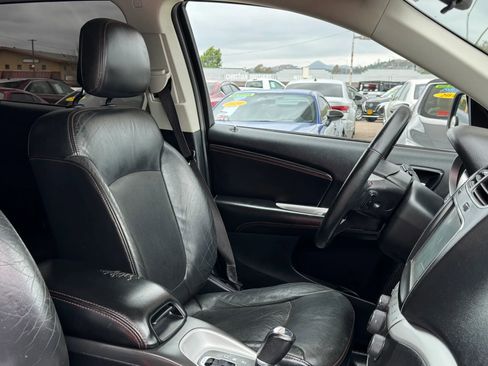 Used 2018 Dodge Journey GT image 17