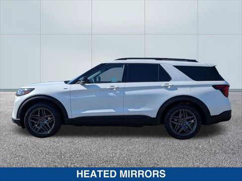 Used 2025 Ford Explorer ST-Line w/ Premium Package RWD image 2