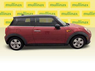Used 2017 MINI Cooper 2-Door Hardtop video 2