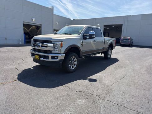 Used 2017 Ford F250 King Ranch w/ King Ranch Ultimate Package AWD/4WD image 1