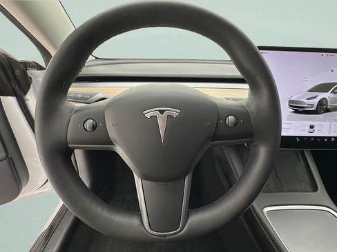 Used 2023 Tesla Model 3 Standard Range RWD image 15